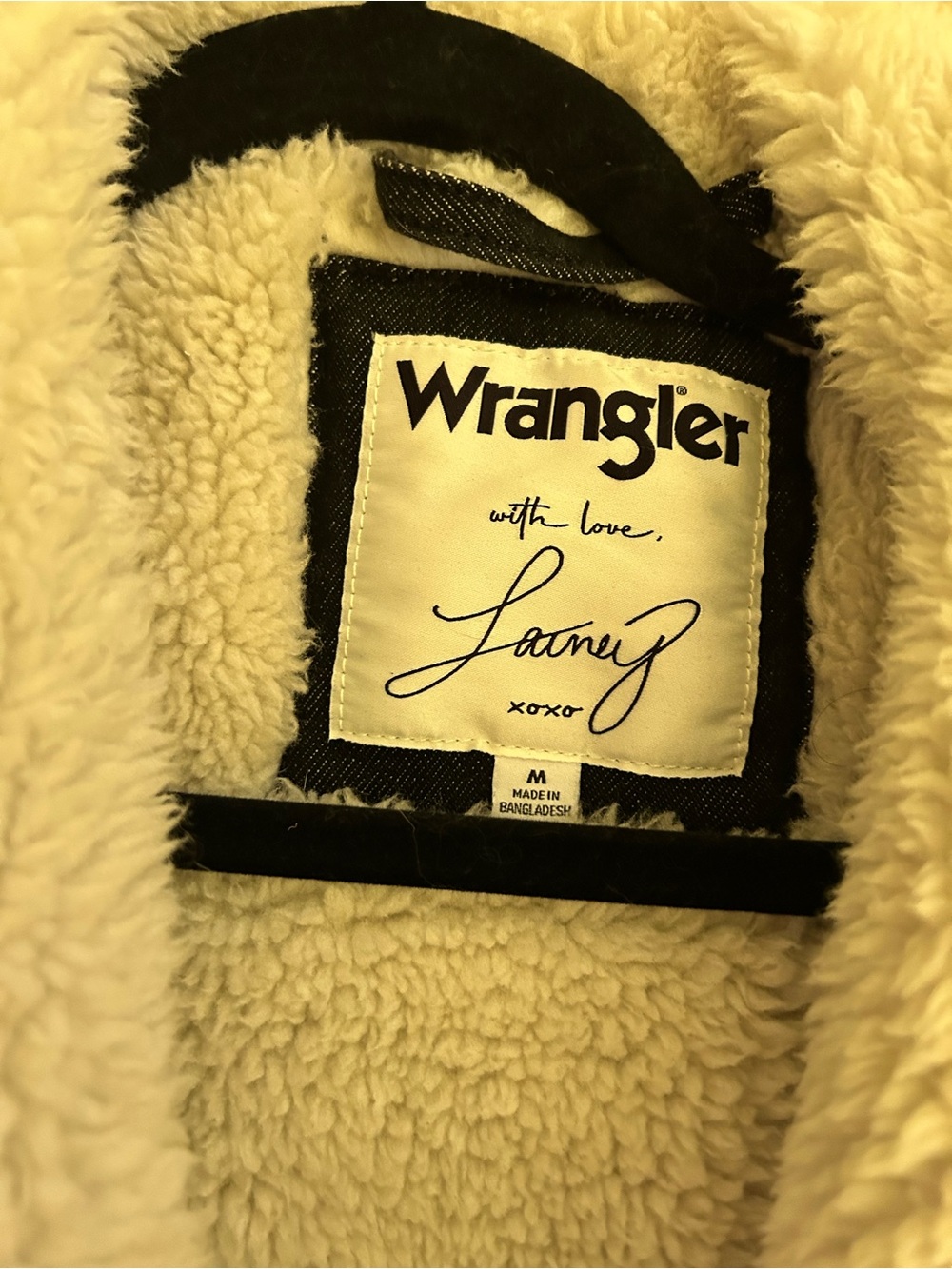Lainey Wilson X Wrangler black denim coat with fur trim - Picture 2 of 5